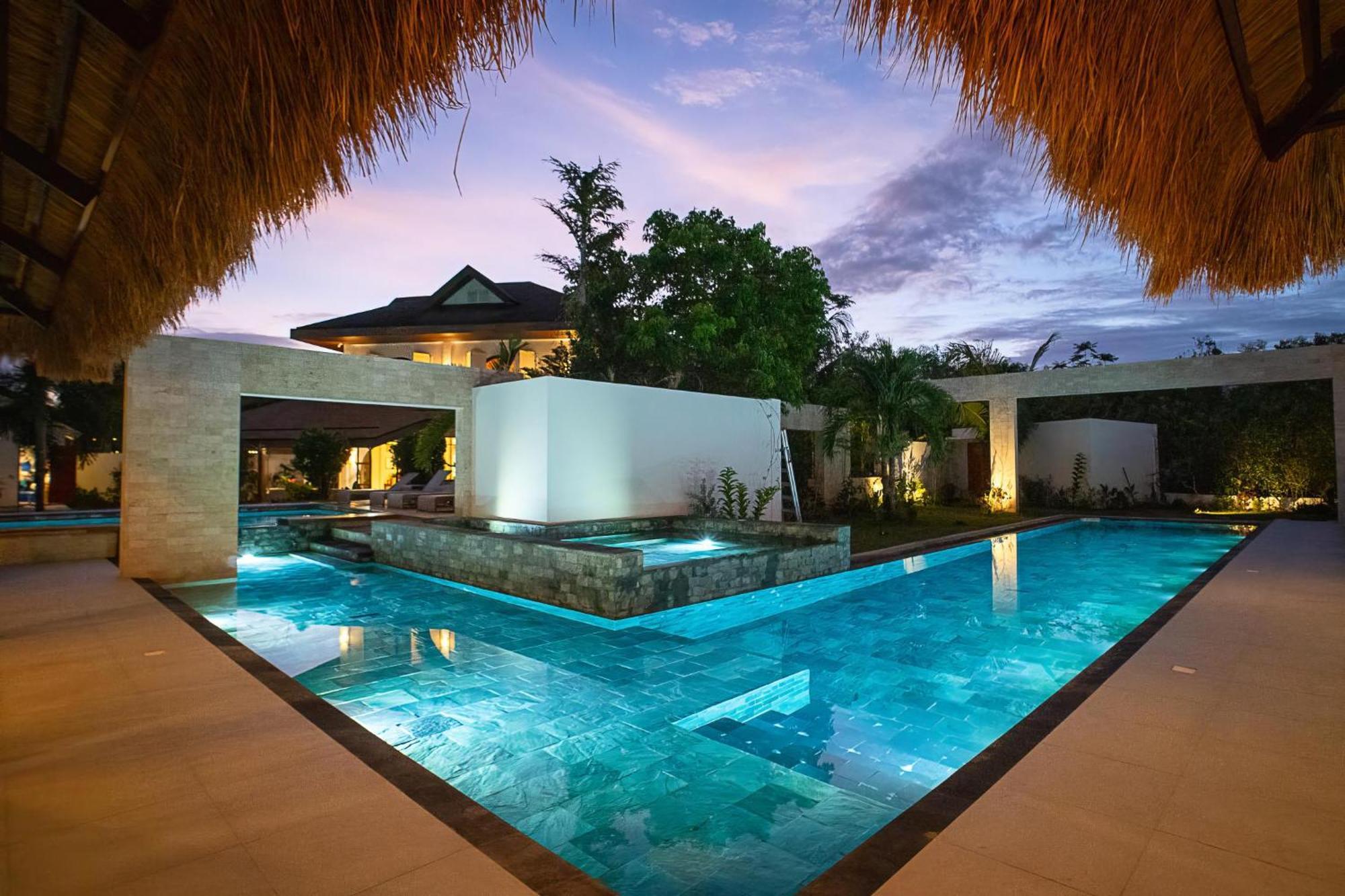 Sustainable Luxury In Alona Villa Bolod  ภายนอก รูปภาพ