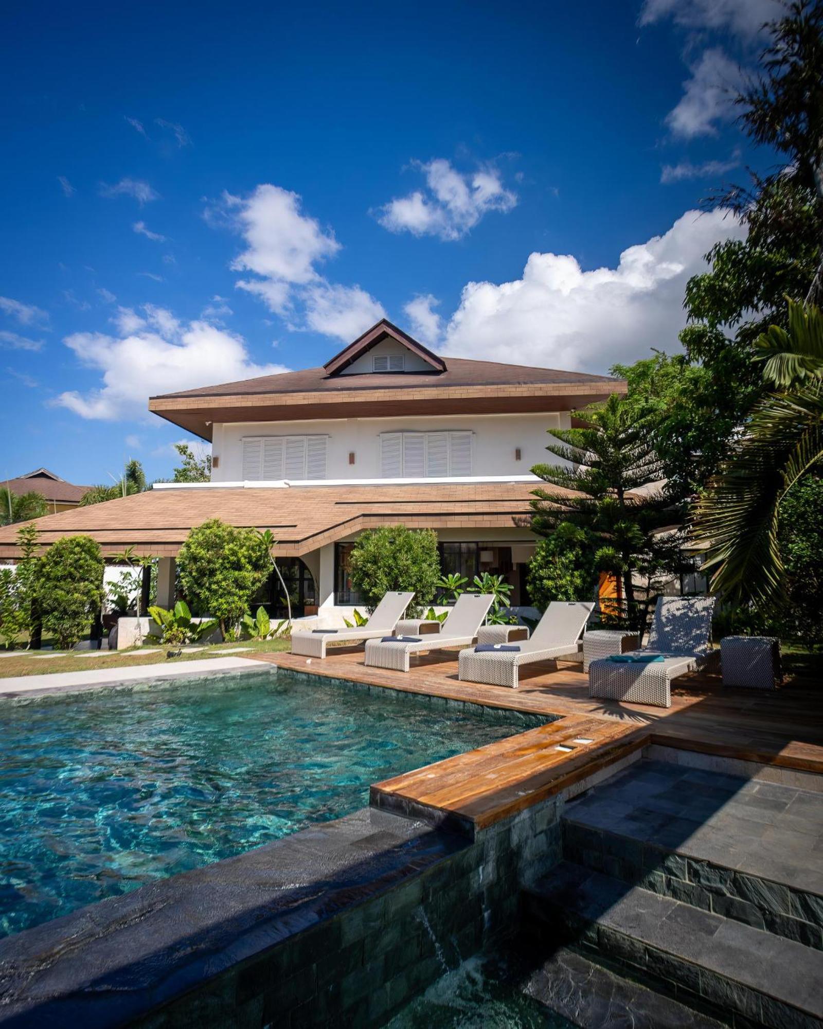 Sustainable Luxury In Alona Villa Bolod  ภายนอก รูปภาพ
