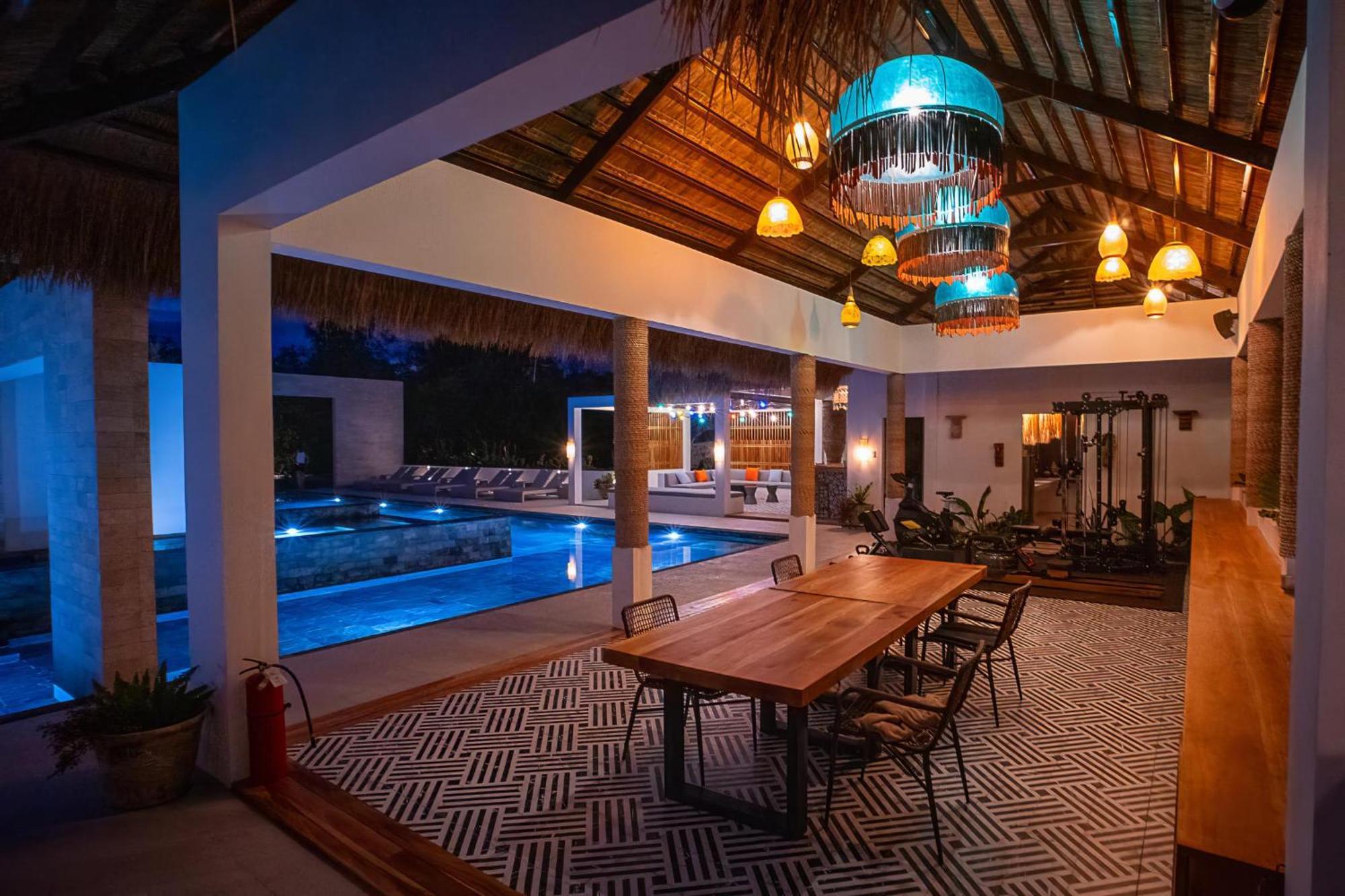 Sustainable Luxury In Alona Villa Bolod  ภายนอก รูปภาพ
