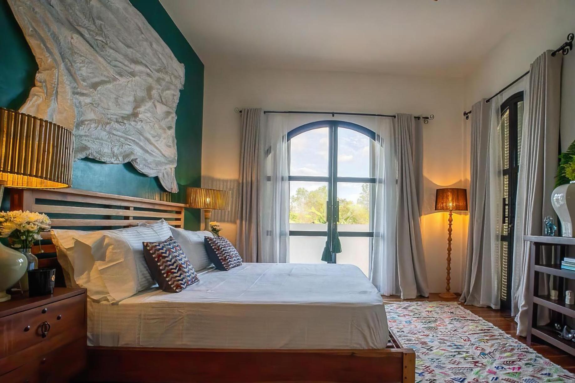 Sustainable Luxury In Alona Villa Bolod  ภายนอก รูปภาพ
