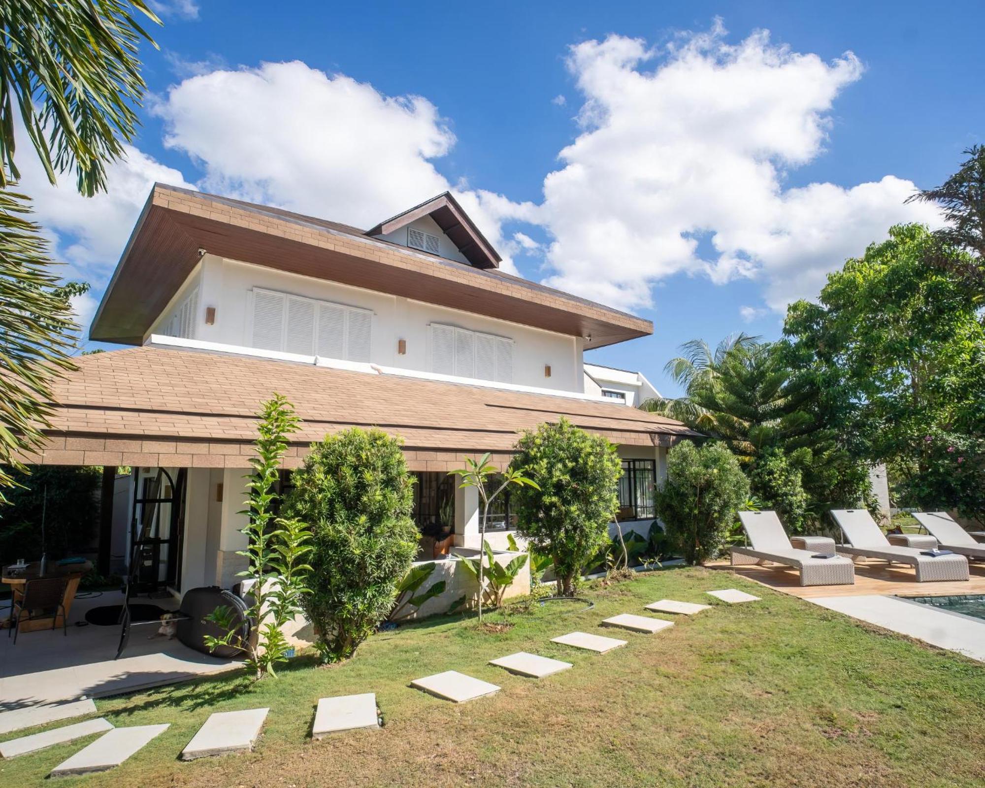 Sustainable Luxury In Alona Villa Bolod  ภายนอก รูปภาพ