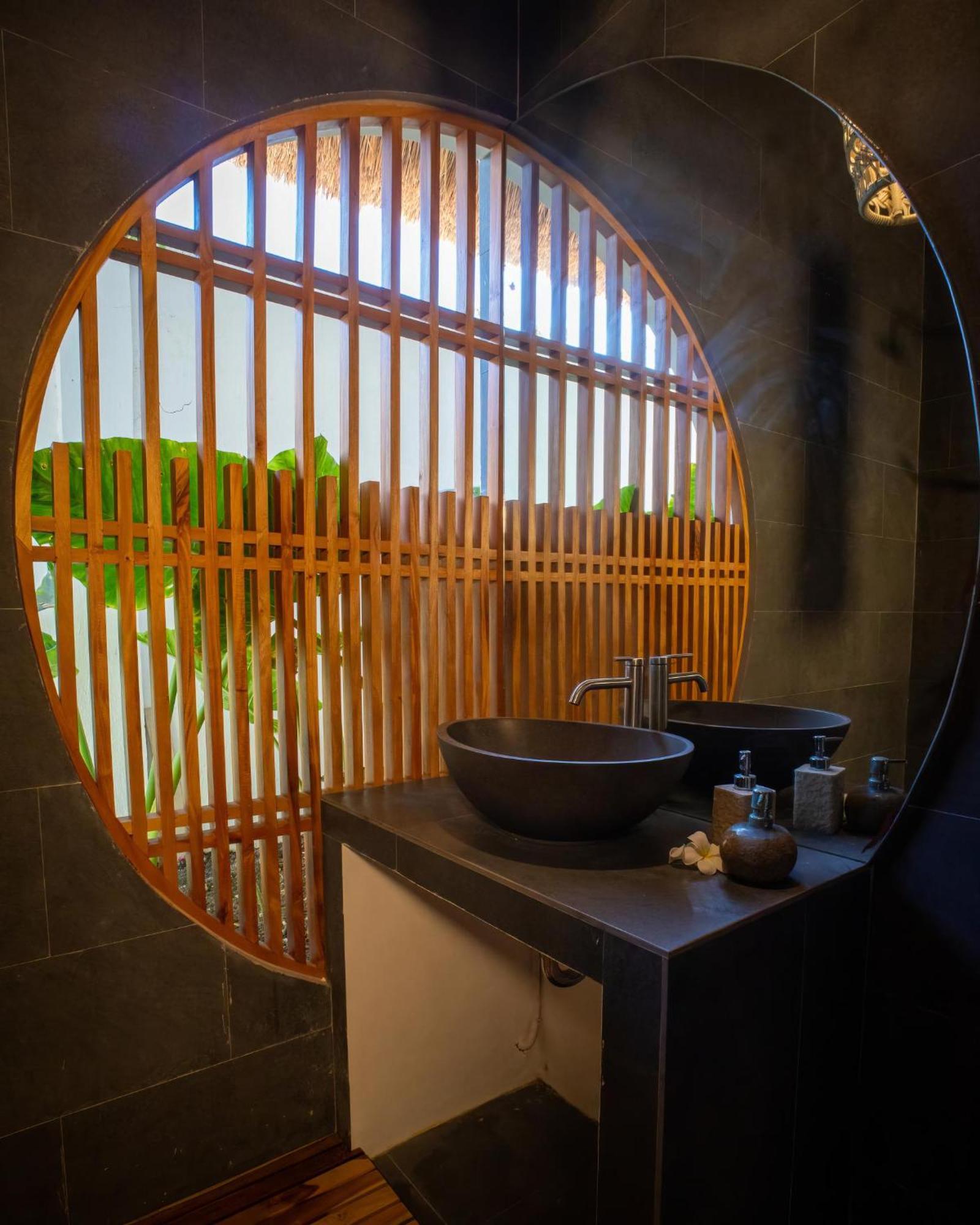 Sustainable Luxury In Alona Villa Bolod  ภายนอก รูปภาพ