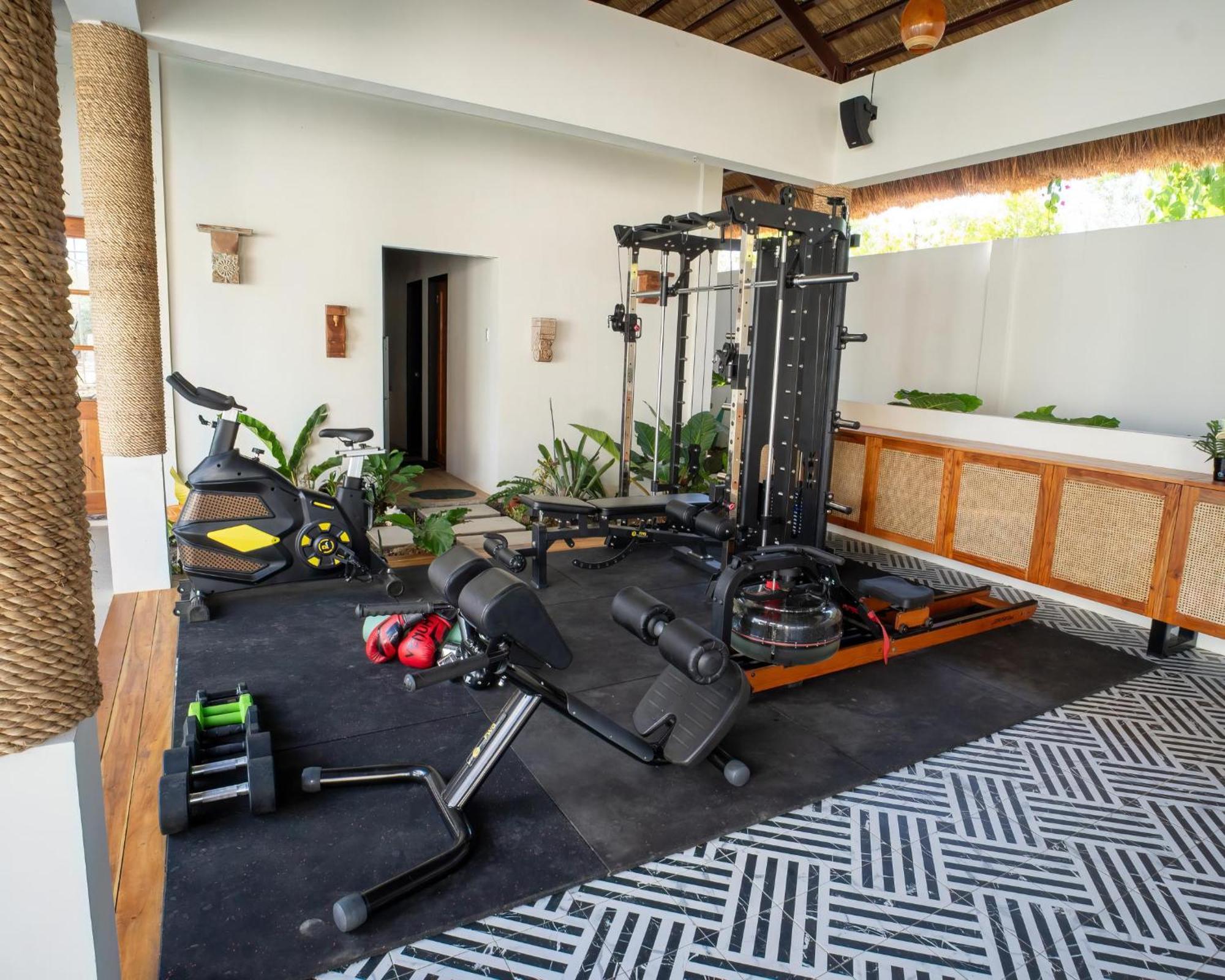 Sustainable Luxury In Alona Villa Bolod  ภายนอก รูปภาพ