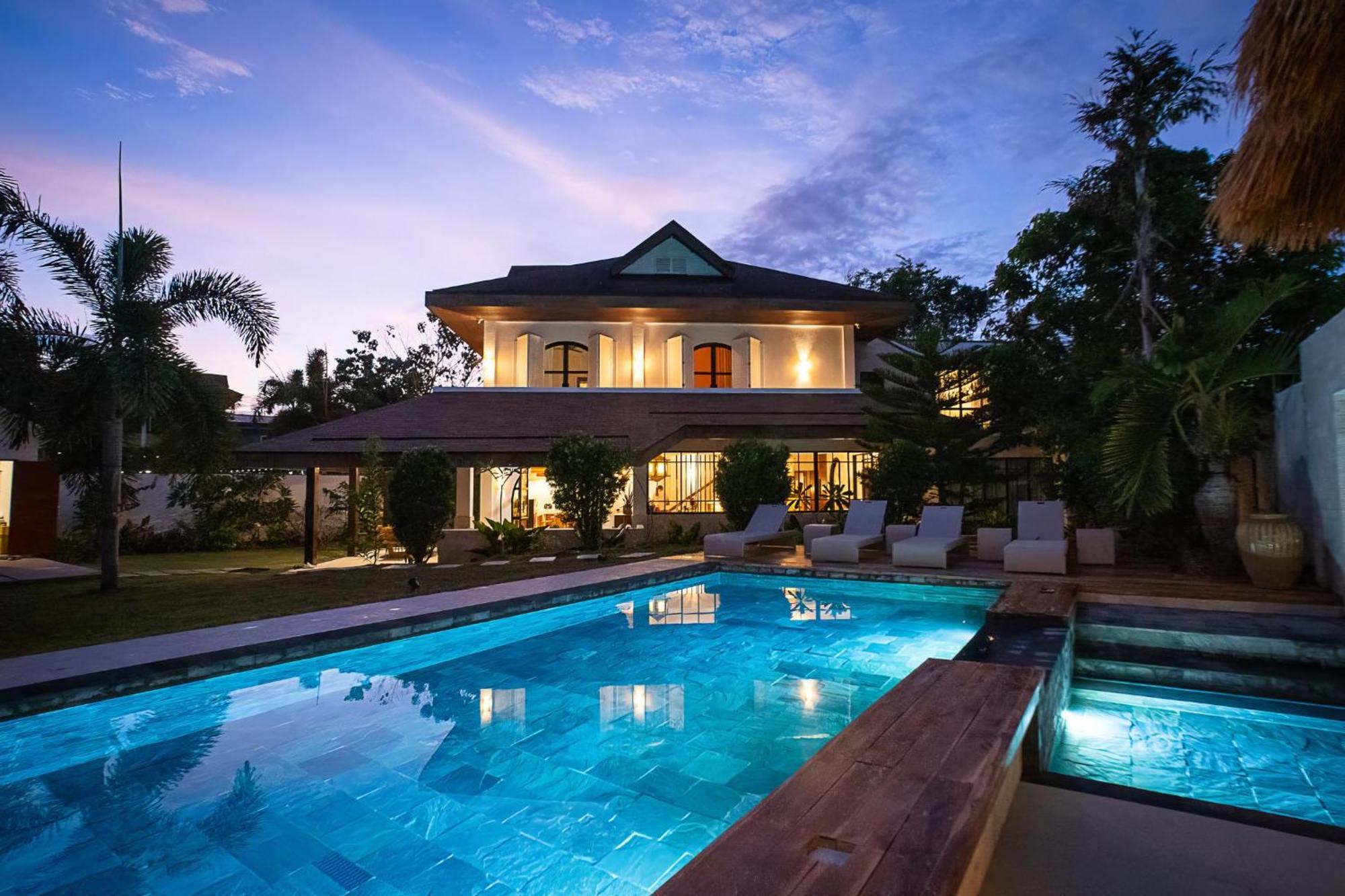 Sustainable Luxury In Alona Villa Bolod  ภายนอก รูปภาพ