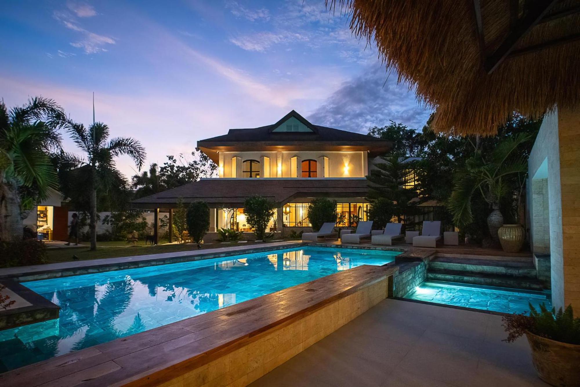 Sustainable Luxury In Alona Villa Bolod  ภายนอก รูปภาพ