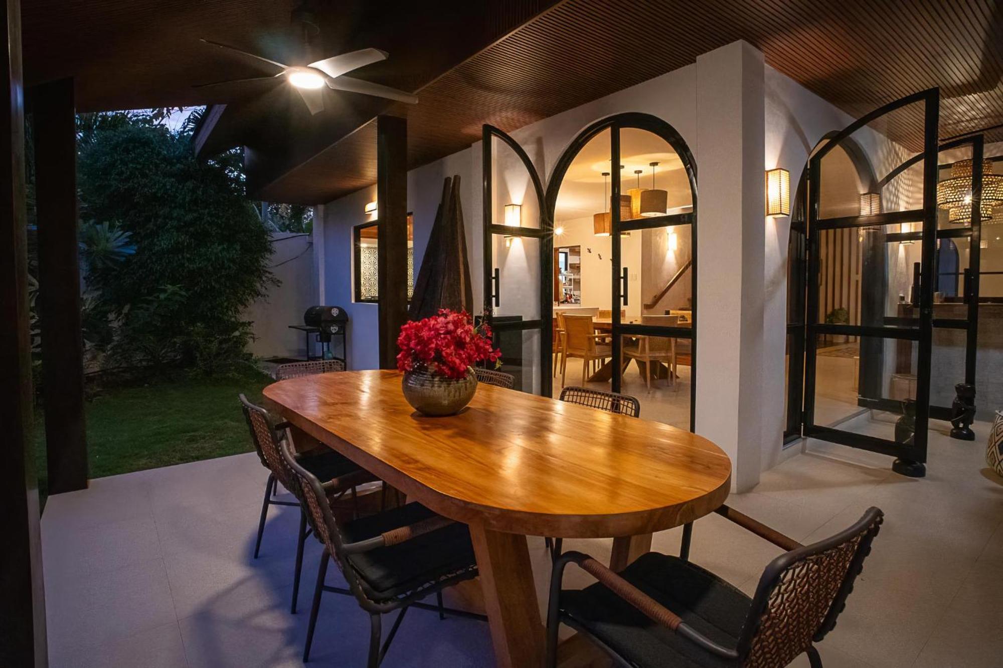 Sustainable Luxury In Alona Villa Bolod  ภายนอก รูปภาพ