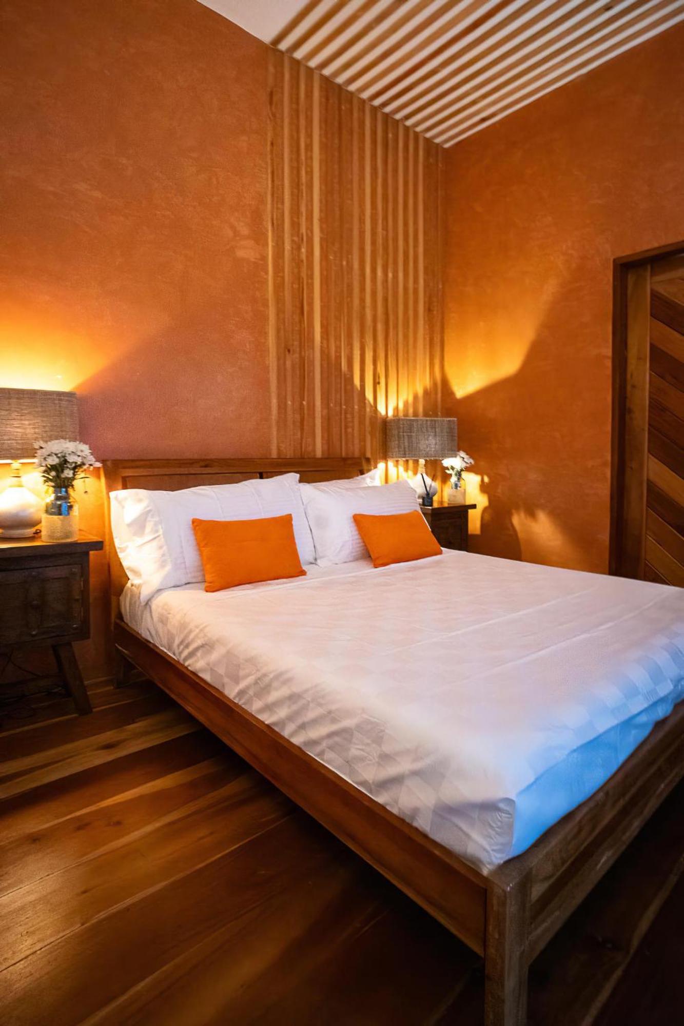 Sustainable Luxury In Alona Villa Bolod  ภายนอก รูปภาพ