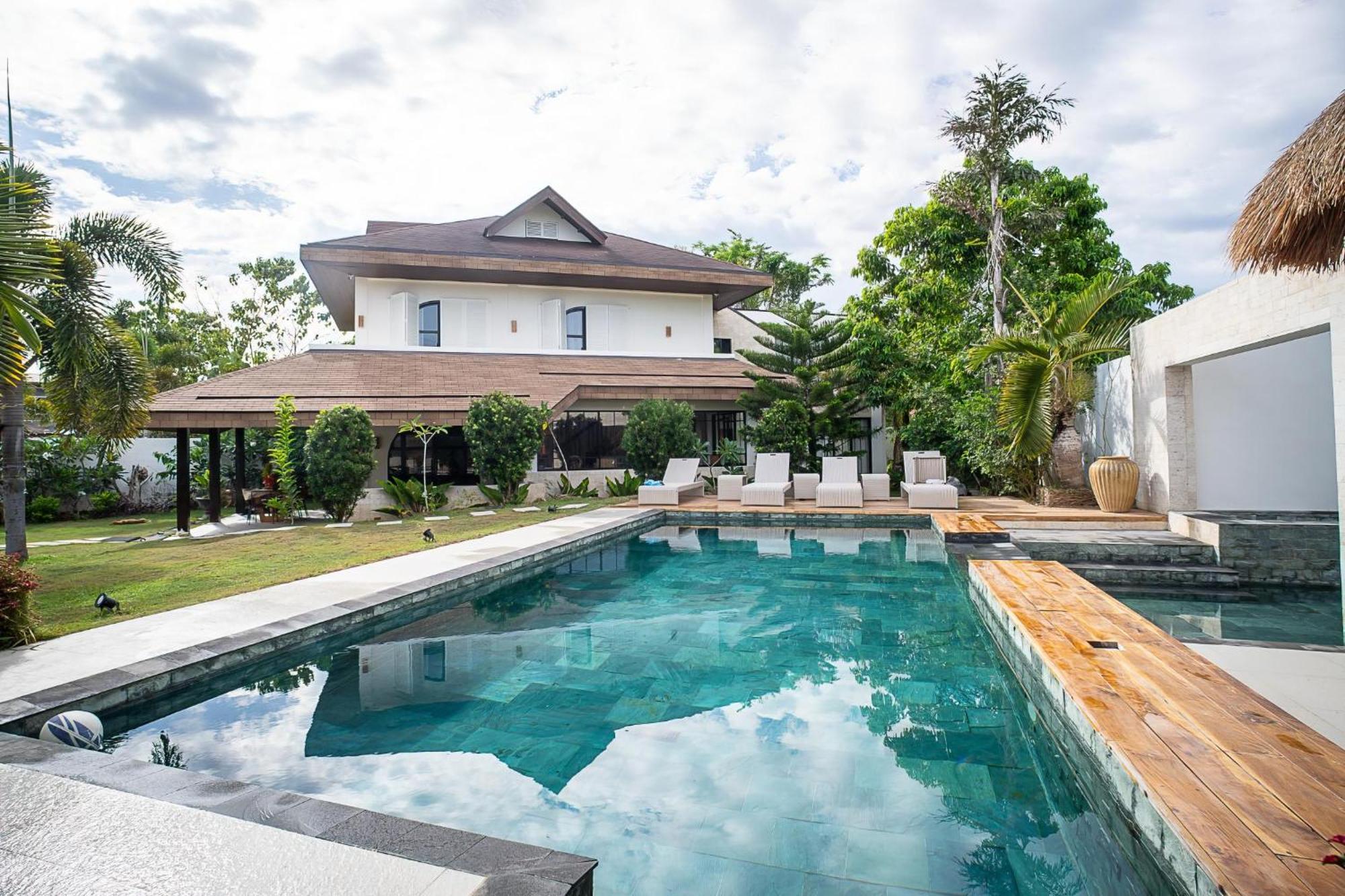 Sustainable Luxury In Alona Villa Bolod  ภายนอก รูปภาพ